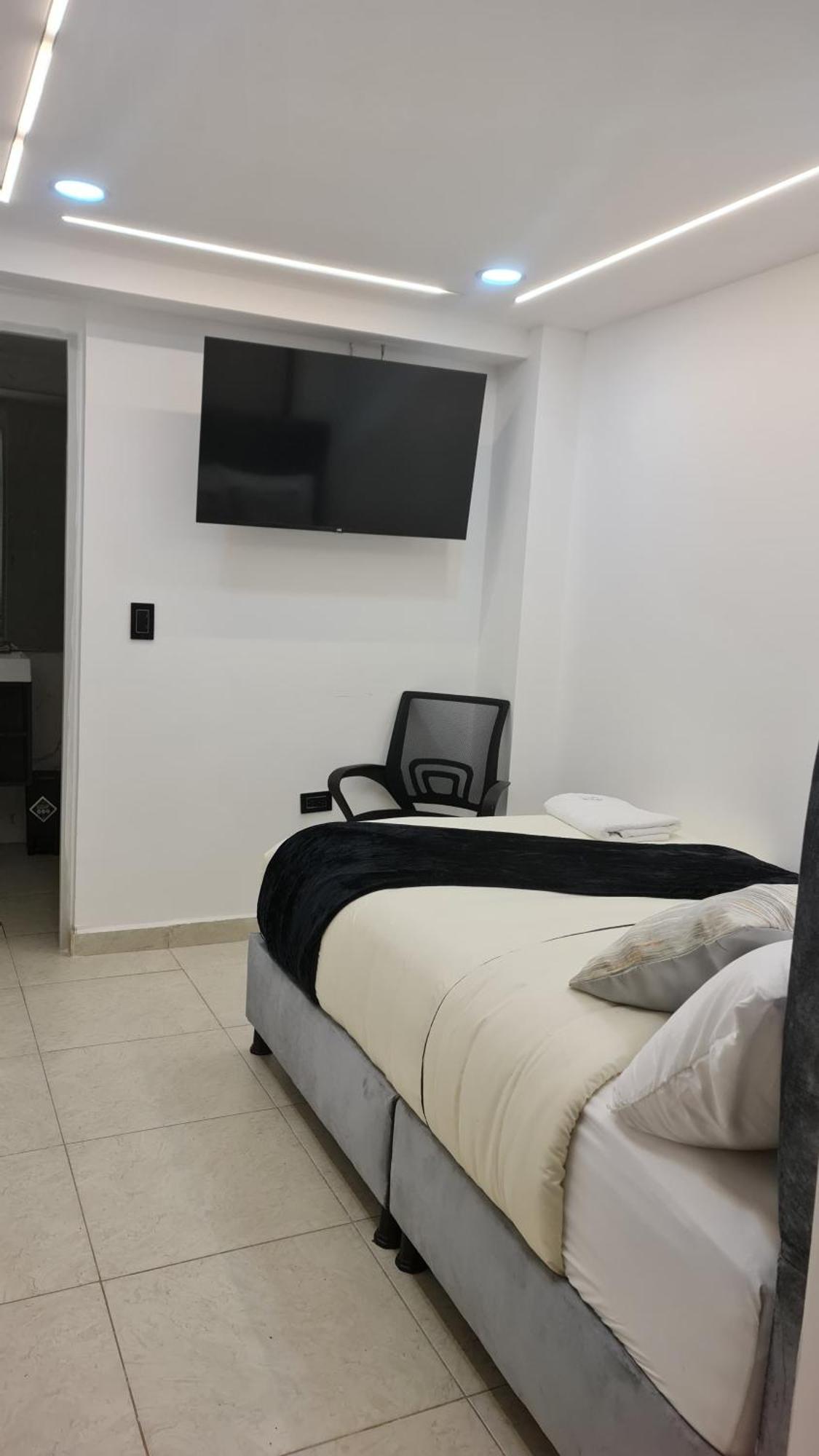 Hotel West Inn Bogotá Extérieur photo