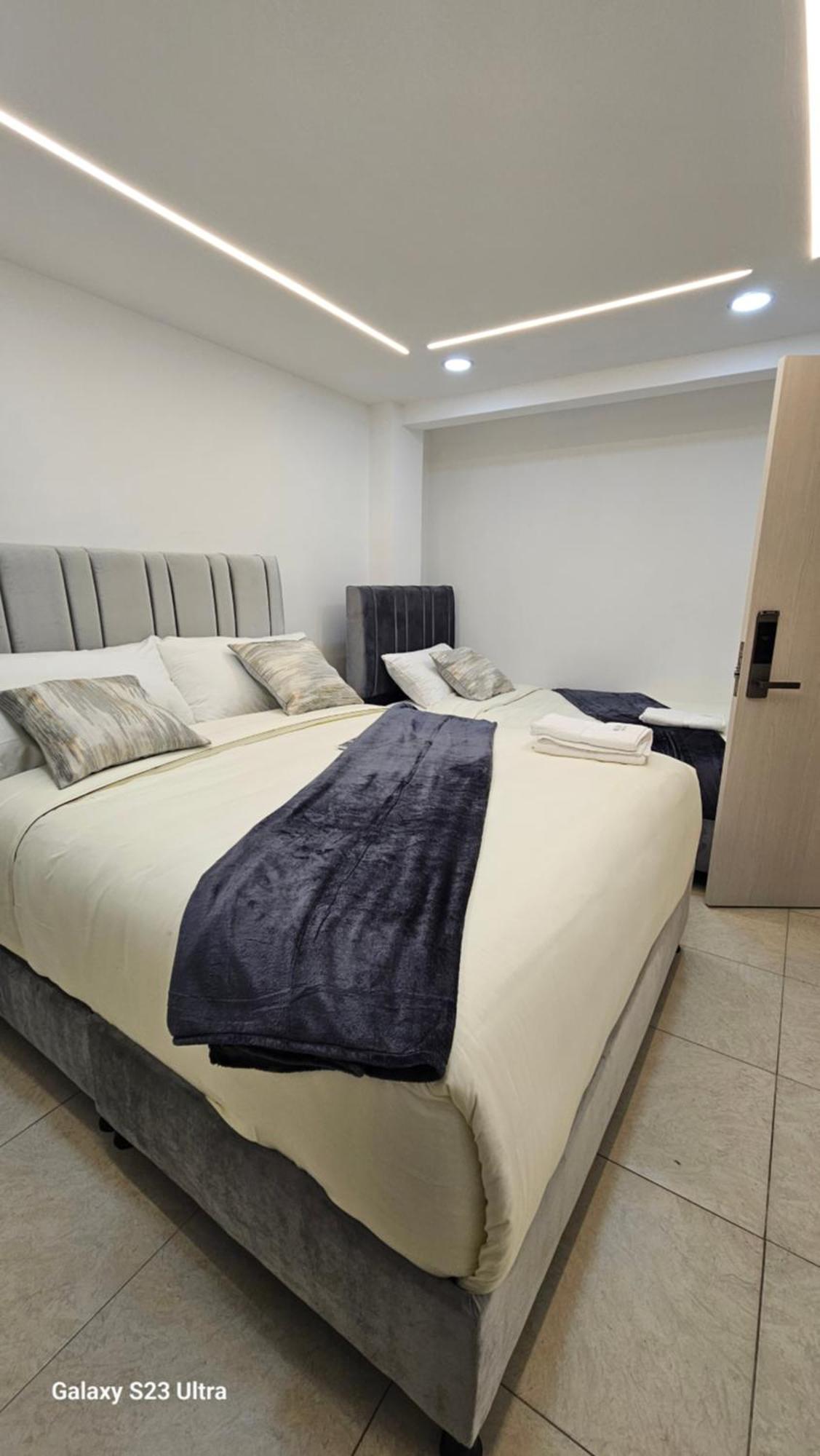 Hotel West Inn Bogotá Extérieur photo